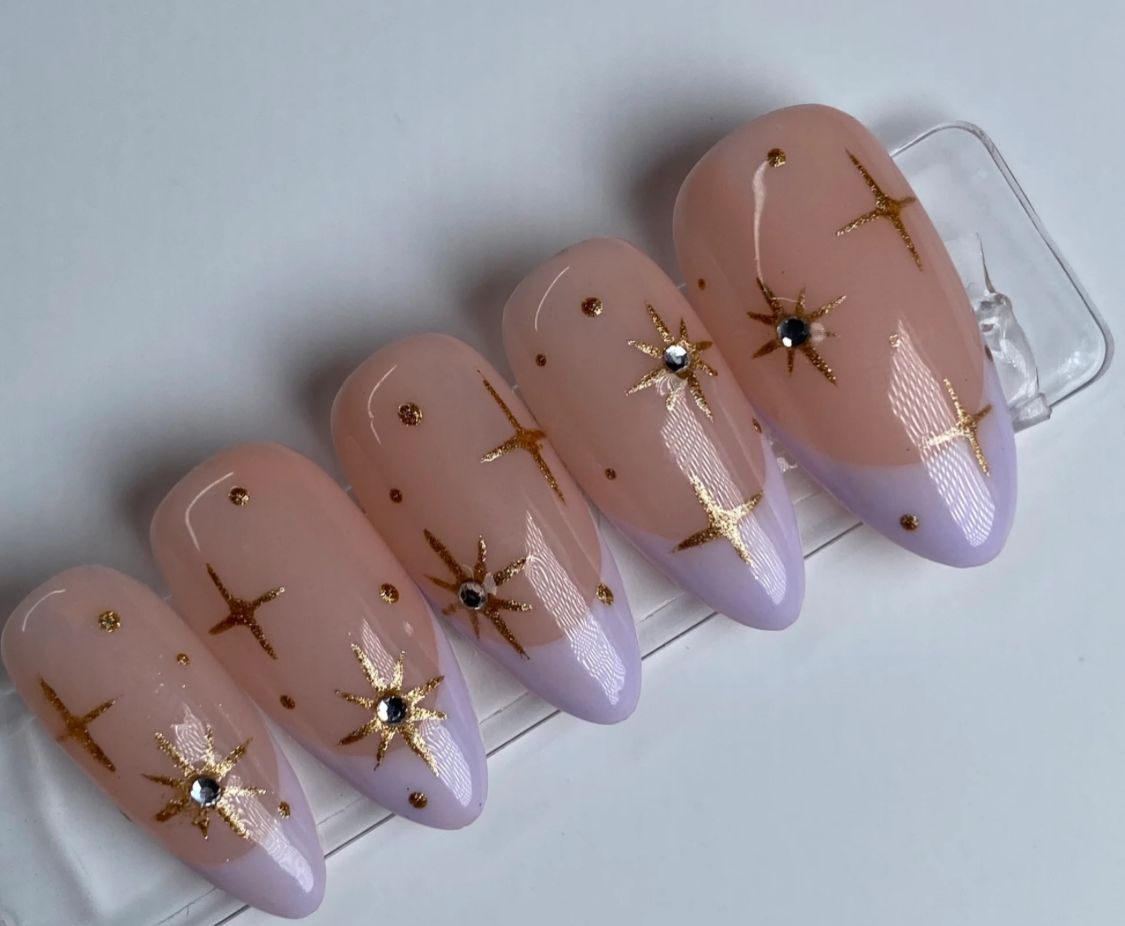 Press on nails