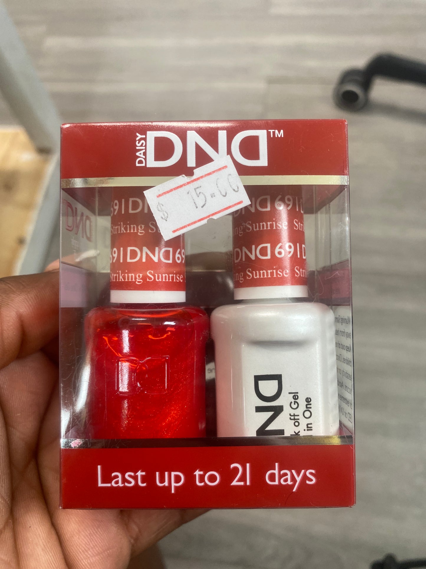 DND NAIL POLISH