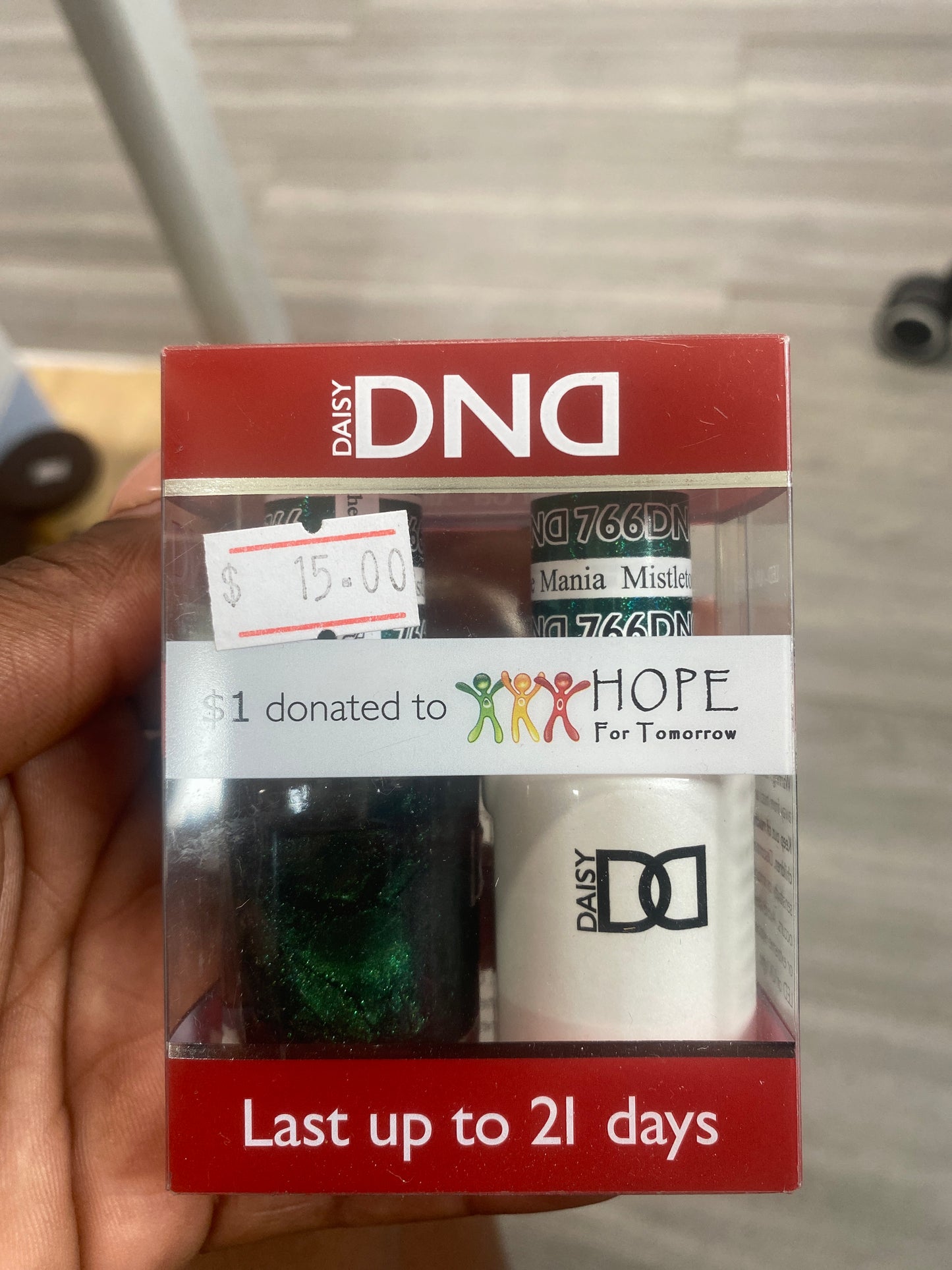 DND NAIL POLISH